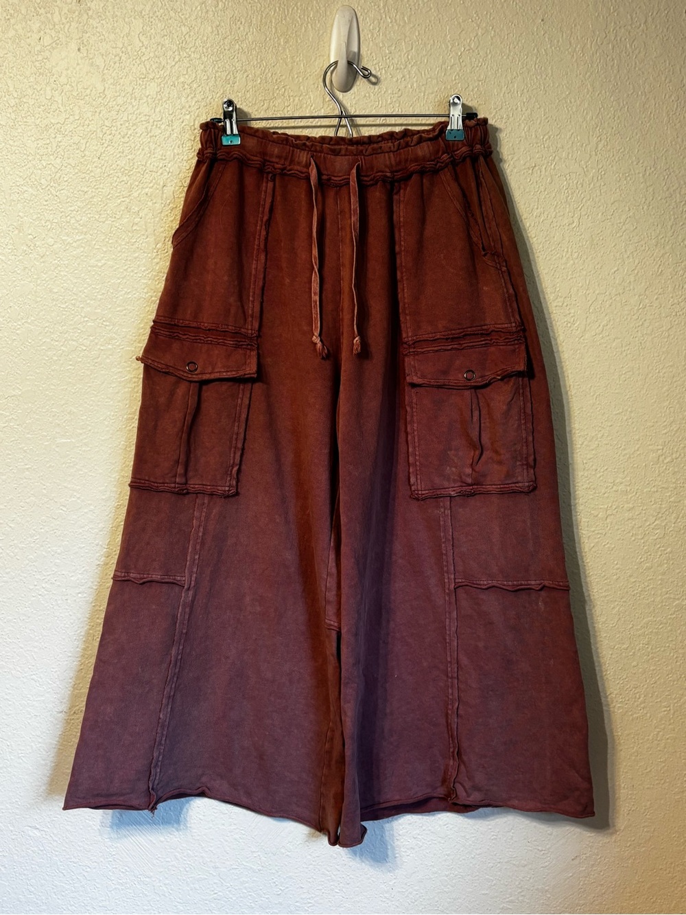 Three Bird Nest Pink Game On Wide Leg Cargo Pants Small